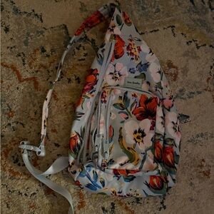 🌸 Vera Bradley Floral Sling Backpack – Lightweight Crossbody Backpack